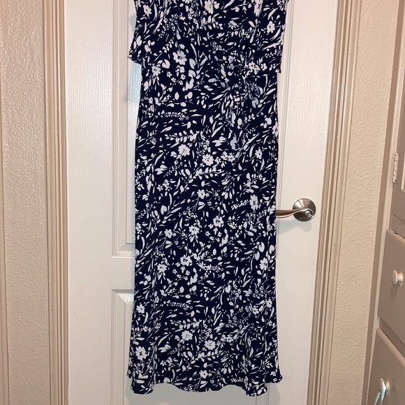 Ralph Lauren Navy and White Floral Dress - Picture 4 of 5